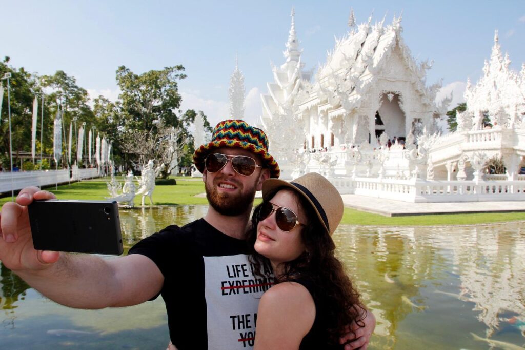 selfie, thailand, tourism-1124695.jpg